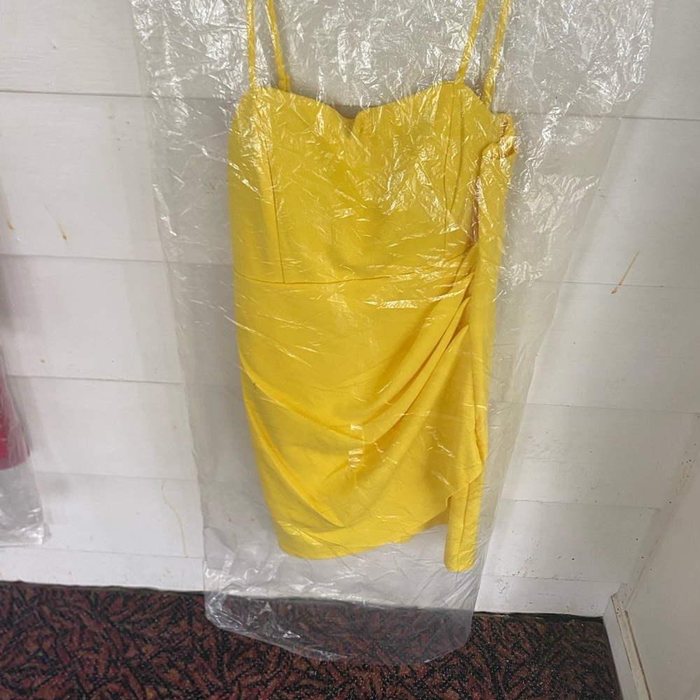 Color: Bright Yellow